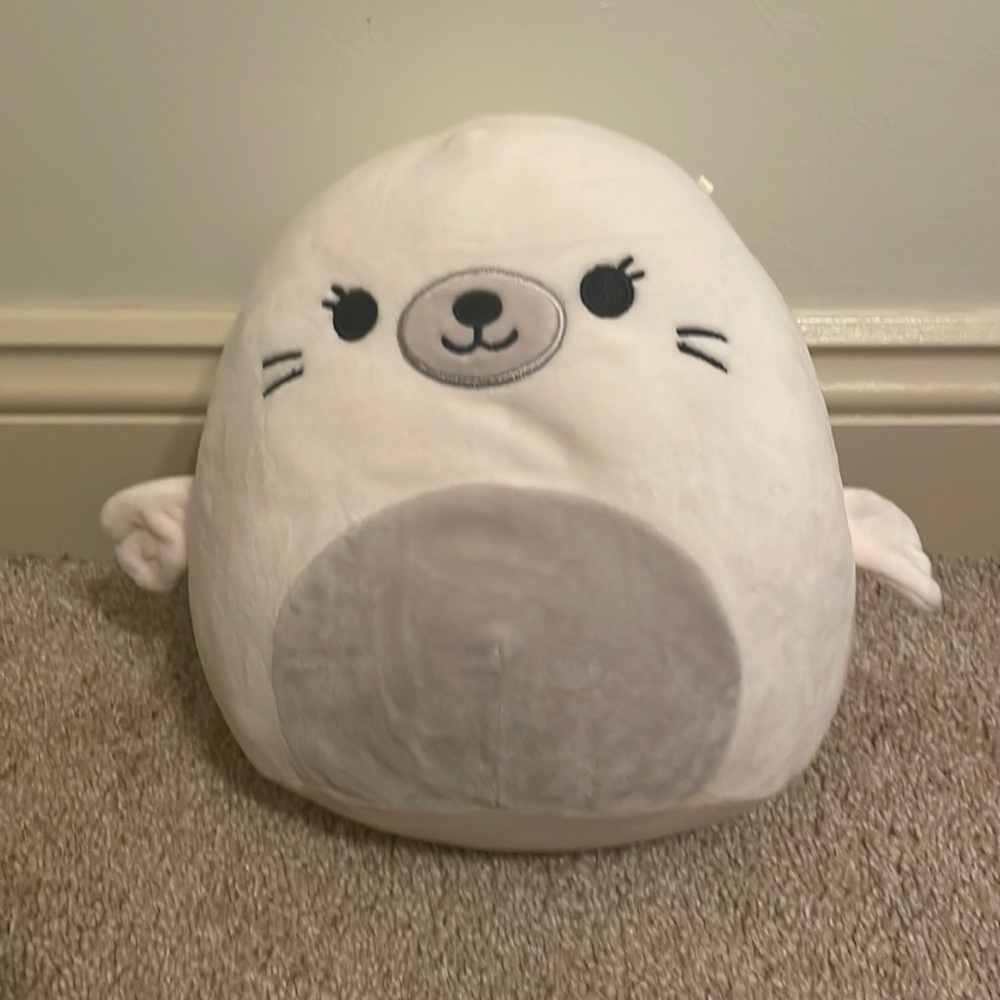 White seal squishmallow